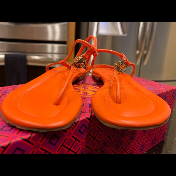 TORY BURCH 8.5M BRIGHT POPPY ORANGE MINI MILLER TYPE ALL LEATHER STRAP SANDALS - Picture 12 of 15